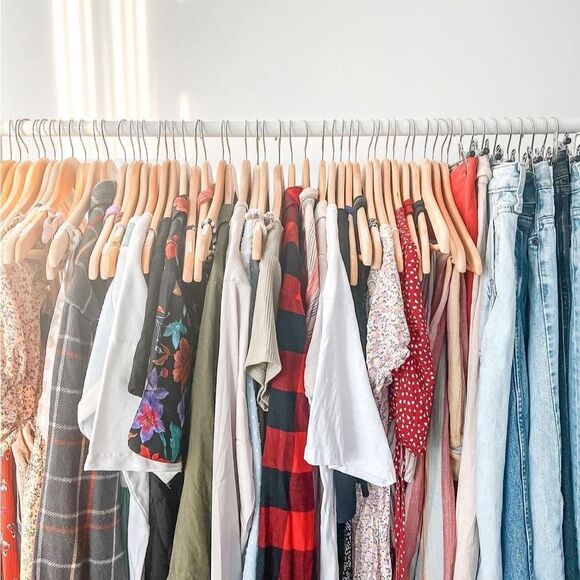 Beautiful Women’s Mystery Box - Picture 3 of 4